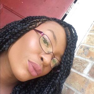 Meet your Posher, Raven